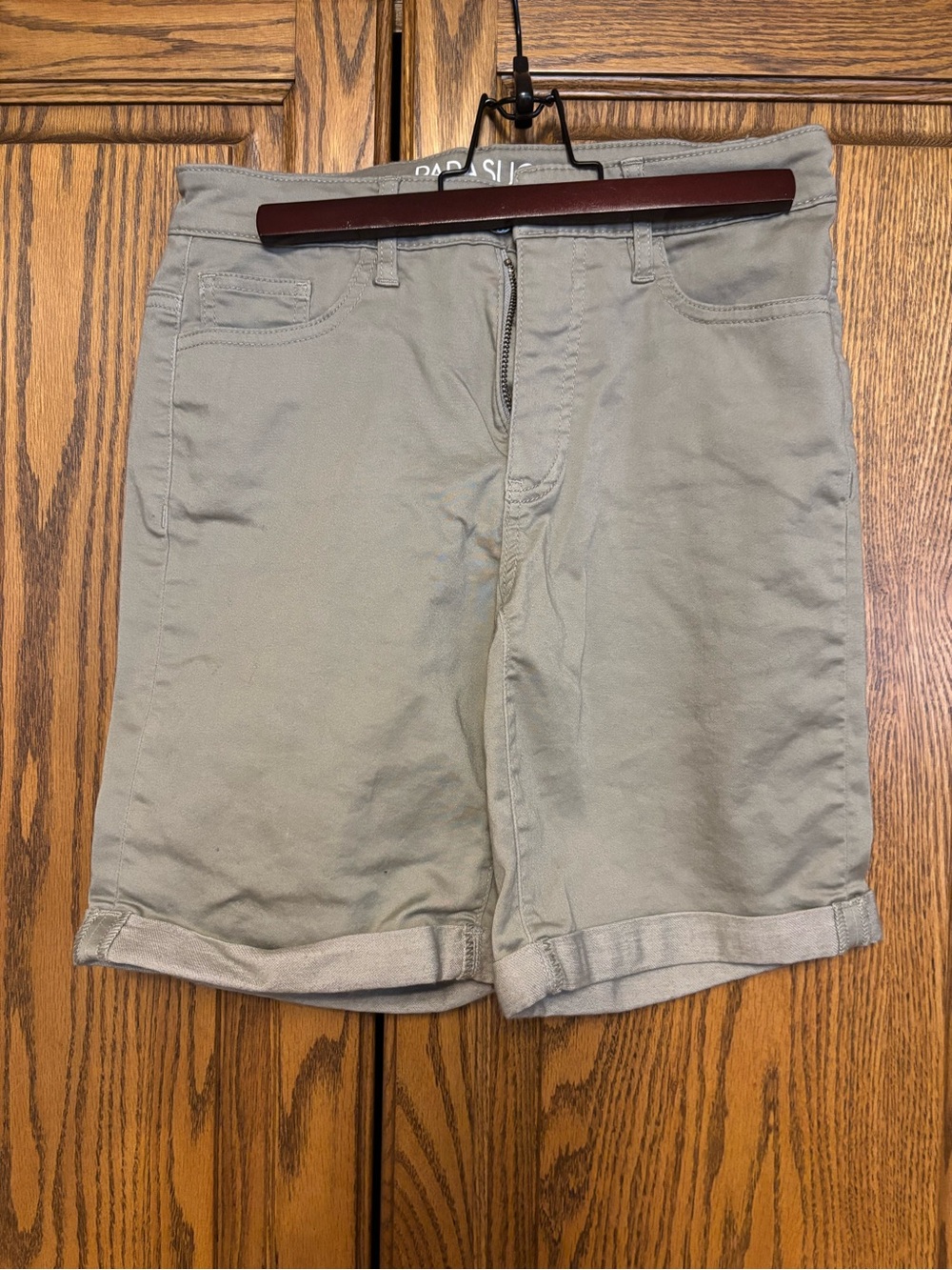 Parasuco Women's Jean Shorts - beige Rolled Cuff size 6
